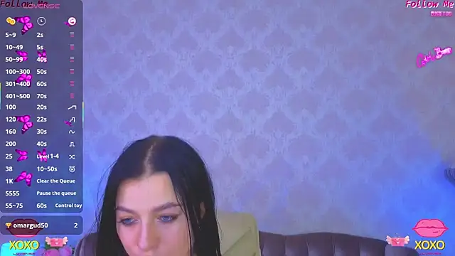 KitnissKiss Chat XXX in diretta