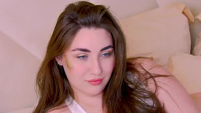 KiraBarlows Adlı Modelin Canlı XXX Sohbeti