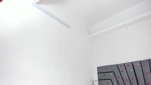 Maia_520 Adlı Modelin Canlı XXX Sohbeti