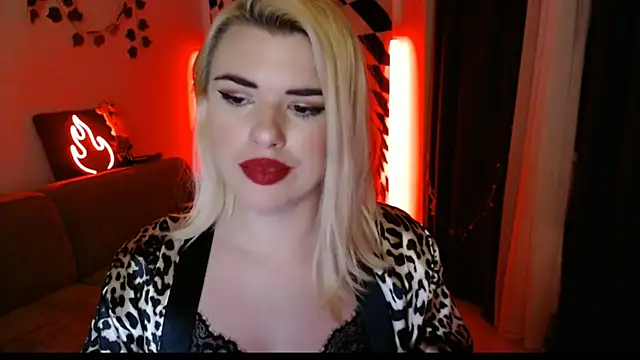 Ariana_Saint Chat XXX in diretta