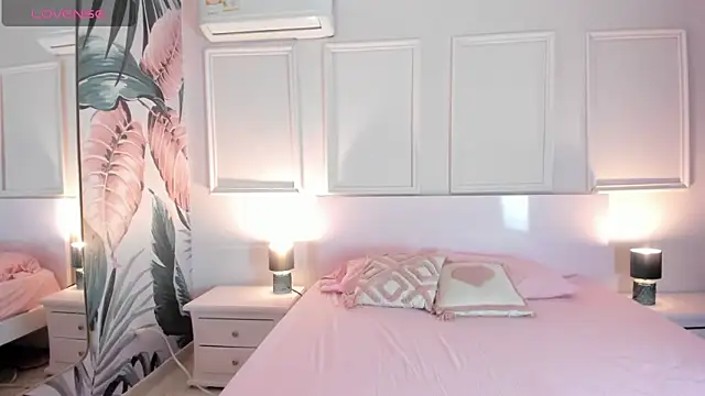 Hada_Magica Adlı Modelin Canlı XXX Sohbeti