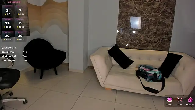 NinaMichelle Adlı Modelin Canlı XXX Sohbeti