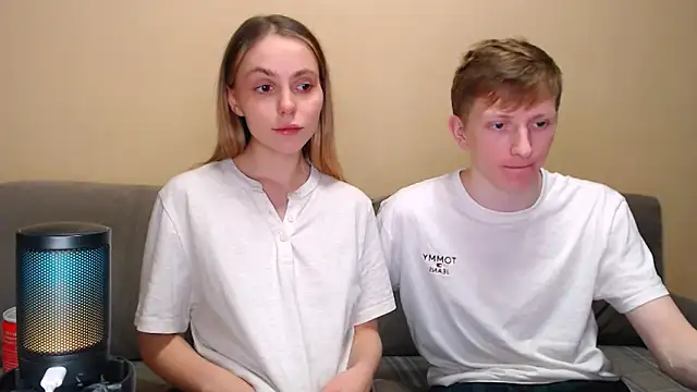 Show modela juliaanddima na web-kameri