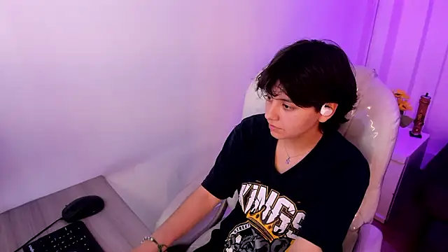 Nathaly_ds Adlı Modelin Canlı XXX Sohbeti