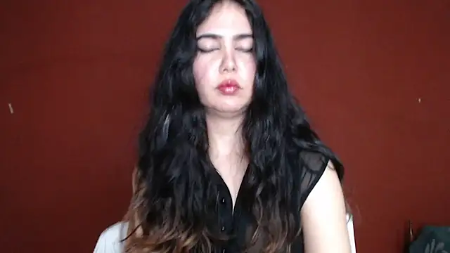 Freyja_eter লাইভ XXX চ্যাট