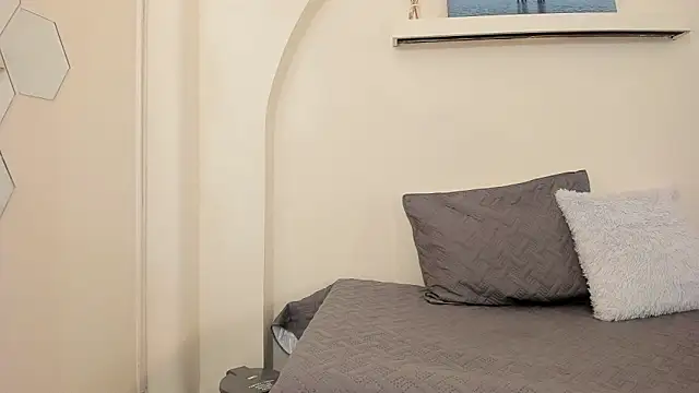 alicee__whitee élő XXX-chatje