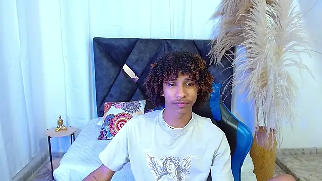 Chat XXX ao vivo de angelll18_