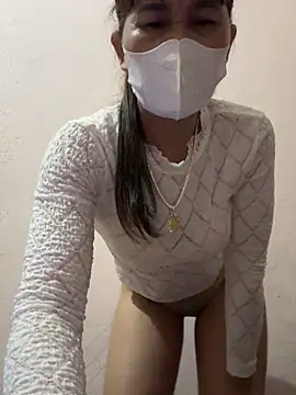 Show modela YANINA120 na web-kameri