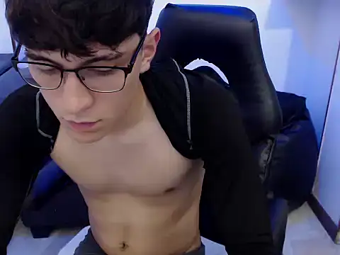 Pokazy przed kamerką – Jean_Hudson