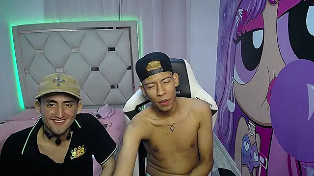 Chat XXX ao vivo de Exotic_twinks_