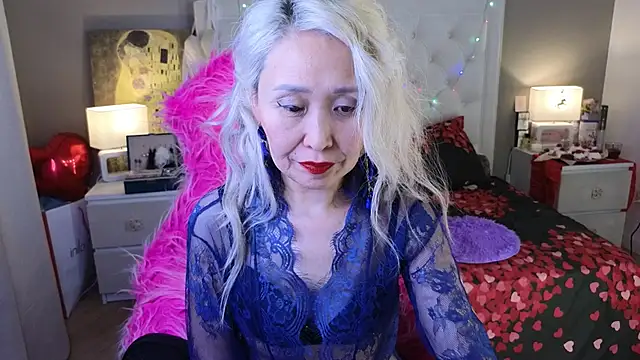 RoxalanaStar live XXX chat