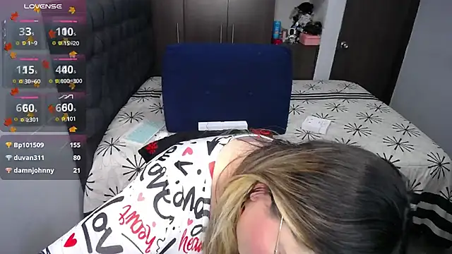 Chat XXX en directo de Valentina_St