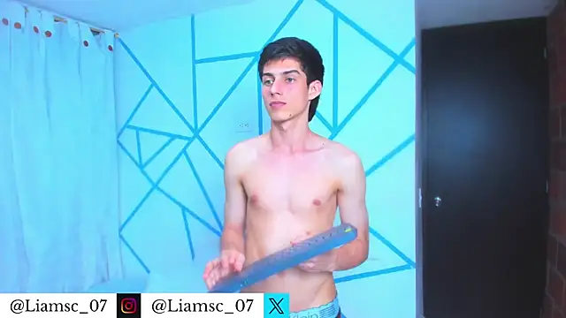 liam_scott77 Chat XXX in diretta