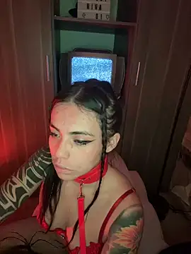 دردشة i_am_nina_ الجنسية المباشرة