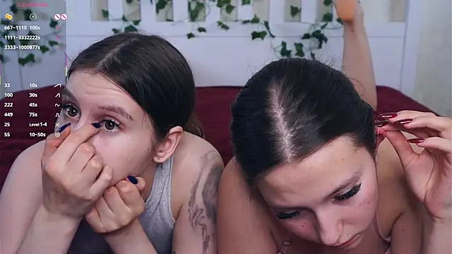 GabrielleLynchardn Webbikameraesitys