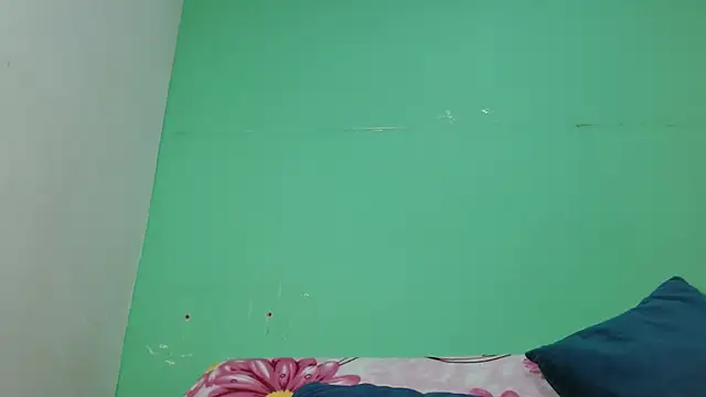 avaleri_cherry Pertunjukan Webcam