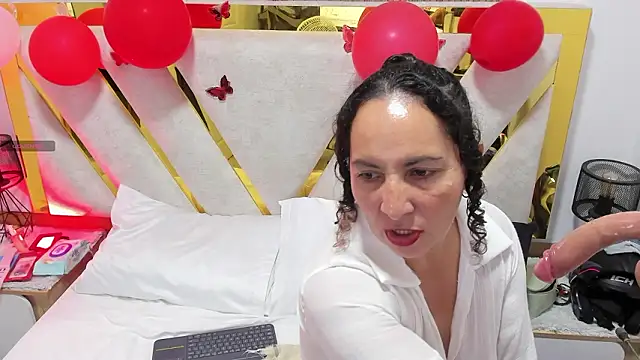 Chat XXX en directo de Luna_Naughty1