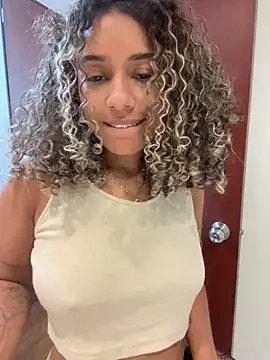 Chat +18 de Belkaj ao vivo