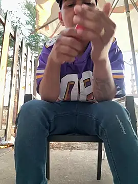 Pertunjukan Kamera Web marhi32