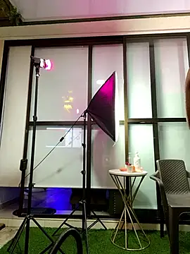 XXX chat uživo modela Jessie_GB