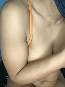 sweetybae75 – Naživo XXX chat