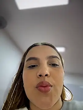 XXX chat uživo modela Colibri_xxx