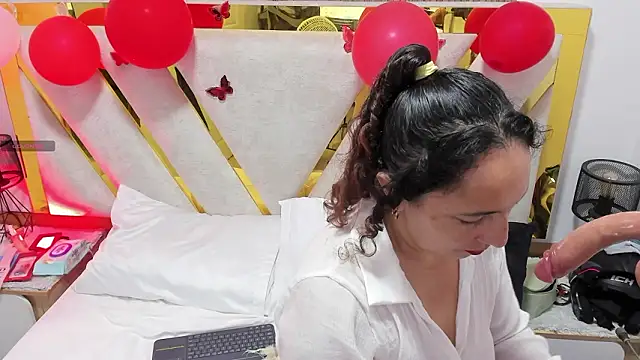 Luna_Naughty1 Live XXX-Chat