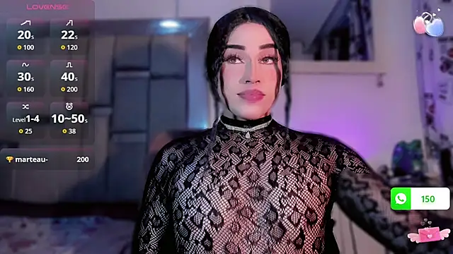 elisadollxr: διαδικτυακό σόου στην κάμερα