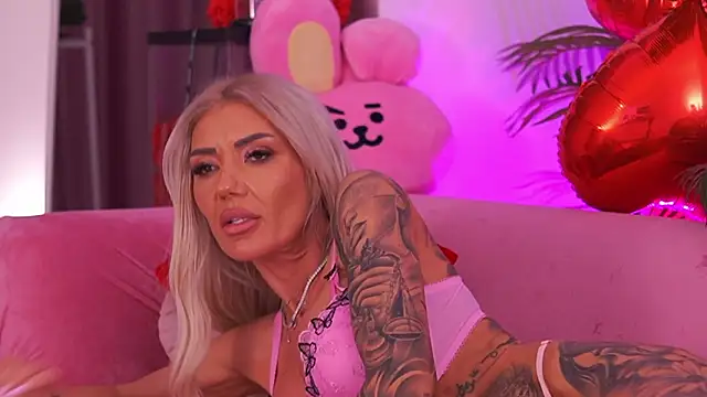 XXX chat uživo modela fallingangel