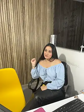 Antonella_Julieta – webcam-show