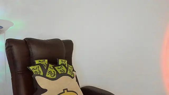 Chat +18 de Mila__Paramo ao vivo