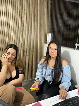 Czat XXX na żywo – Antonella_Julieta