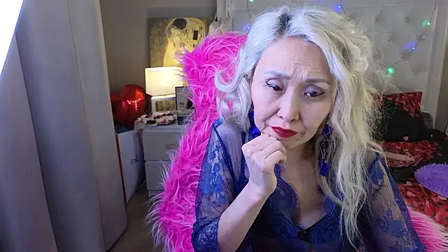 Živý XXX chat RoxalanaStar