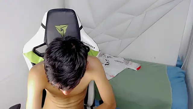 Liarr_ – Naživo XXX chat