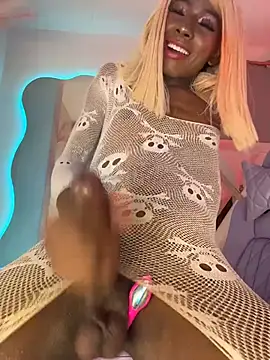 Pokazy przed kamerką – Mara_royal