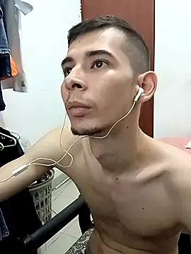 Chat XXX ao vivo de H0rnytwink