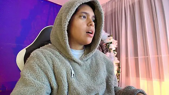 Chat XXX ao vivo de Emmapark_