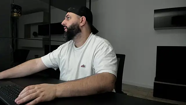 DravenPeak's Live XXX Chat