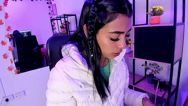 KarlaSlutSkinny__ – Naživo XXX chat