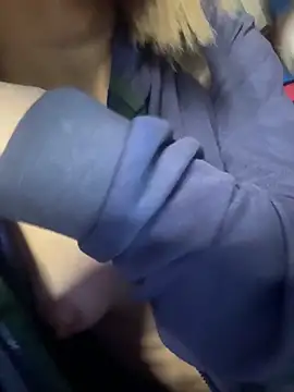 SweetBunnyGF – Naživo XXX chat