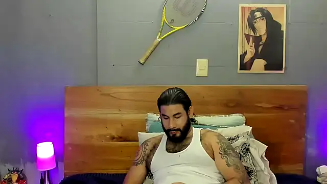 XXX chat uživo modela Prometeo-grizzly