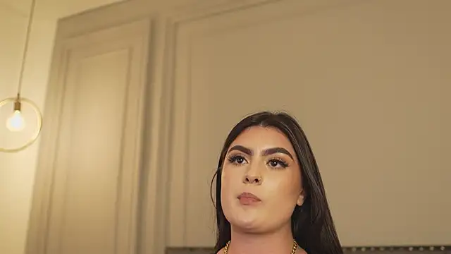 IrisBaker Chat XXX live