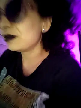 Miss_Carmilla's Live XXX Chat