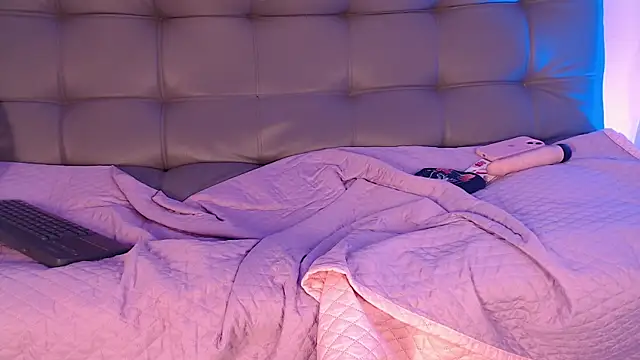 celeste_sky0 élő XXX-chatje