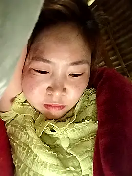 Yiyoongg 网络视讯表演