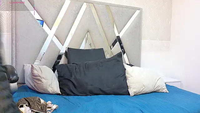 LordandQueen webcam show