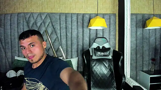 Chat XXX ao vivo de AronGarcia