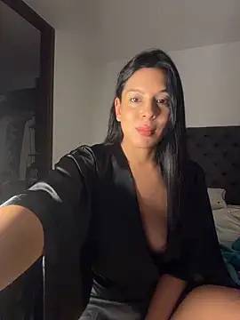 kamivolkano 网络视讯表演