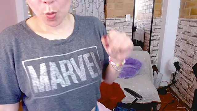 Živý XXX chat camila_delarosa