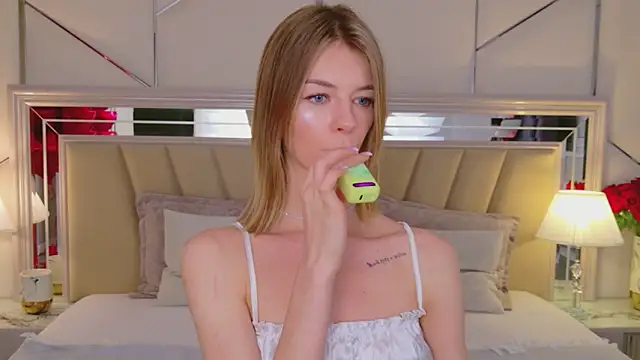 Chatroom XXX en direct de MeganMour